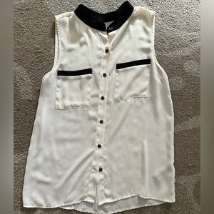 Forever 21 white and black blouse